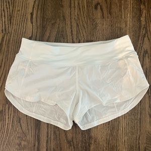 Lululemon speed up shorts 2.5 inch